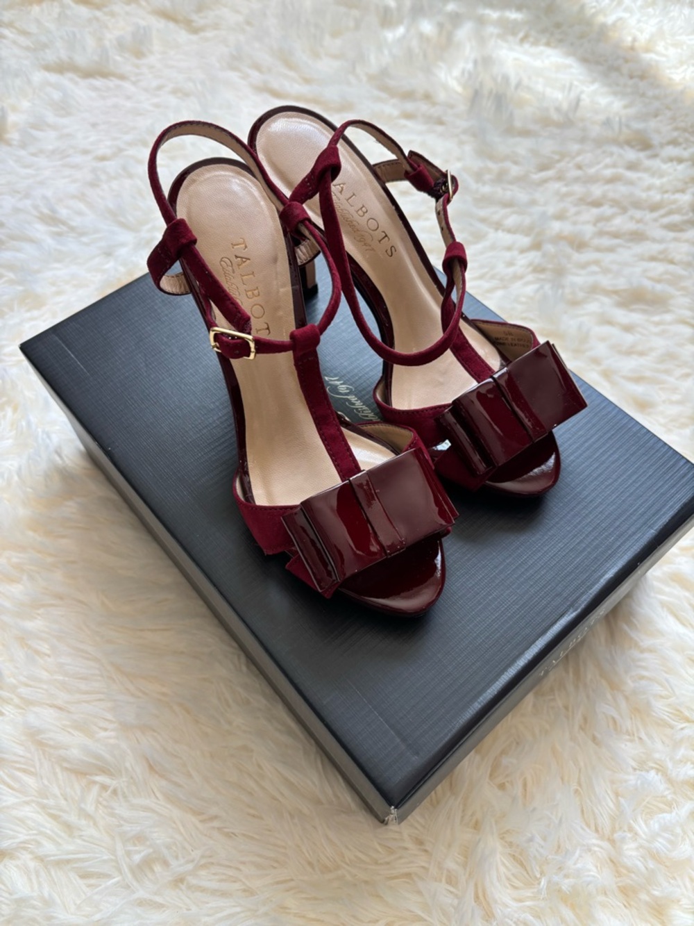 Talbots Suede Patent Leather Heel Sandals Burgundy Women’s 5B Bow